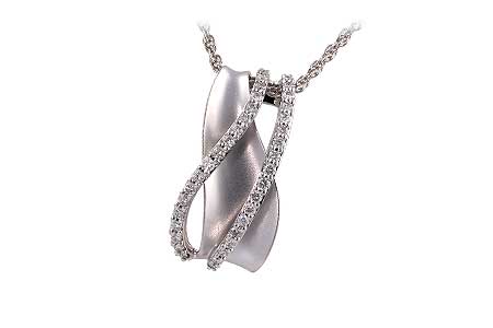 B238-76950: NECKLACE .28 TW