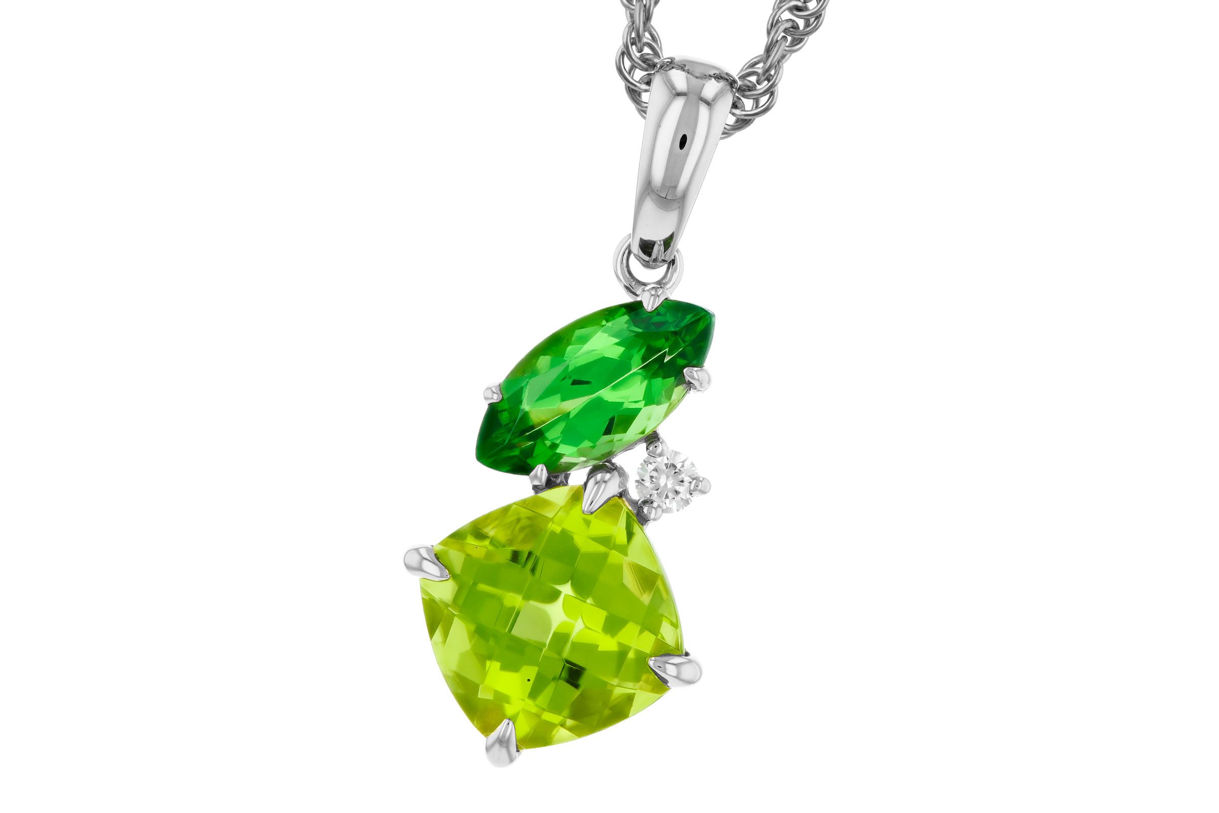 B330-57841: NECKLACE 1.97 TW SEMI-PREC (PER,TSAV) 2.00 TGW