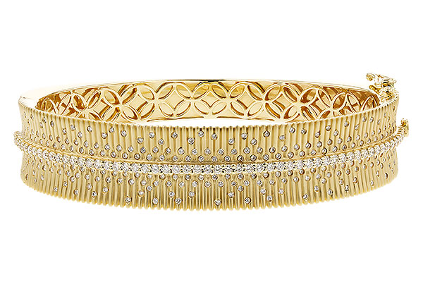 D239-64241: BANGLE BRACELET 1.94 TW (54x63 MM)