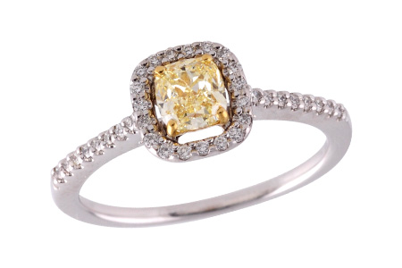 F242-40595: LDR .52 LGT FANCY YELL DIA .66 TW (EGL D14022404)