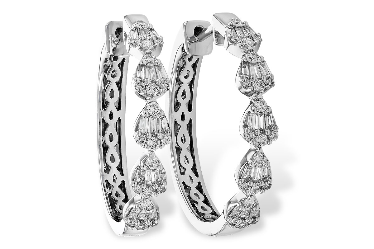 K328-79686: EARRINGS .20 BAG .47 TW